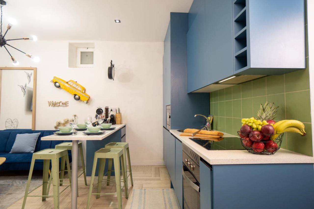 Cozy Apartment Puerta Del Sol & Private Patio Madrid Kültér fotó