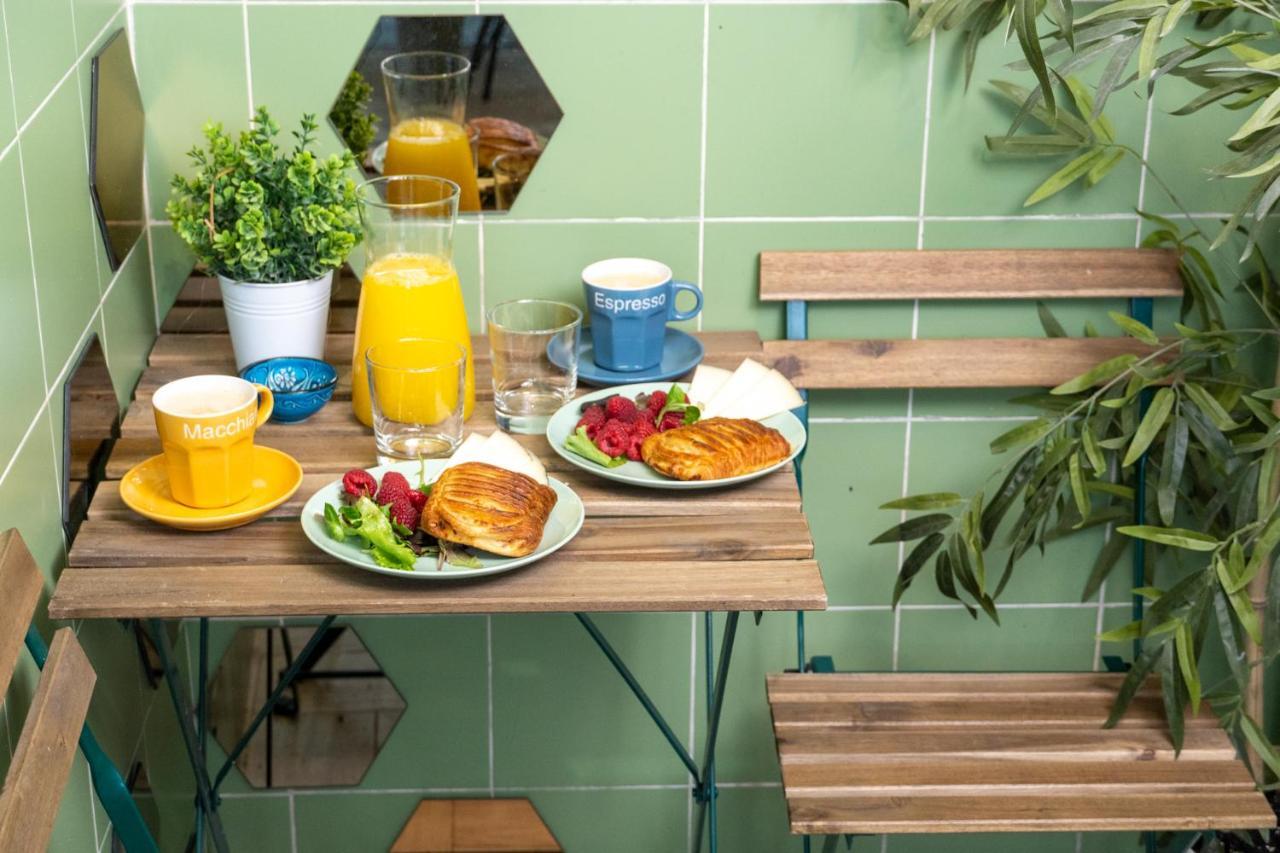Cozy Apartment Puerta Del Sol & Private Patio Madrid Kültér fotó